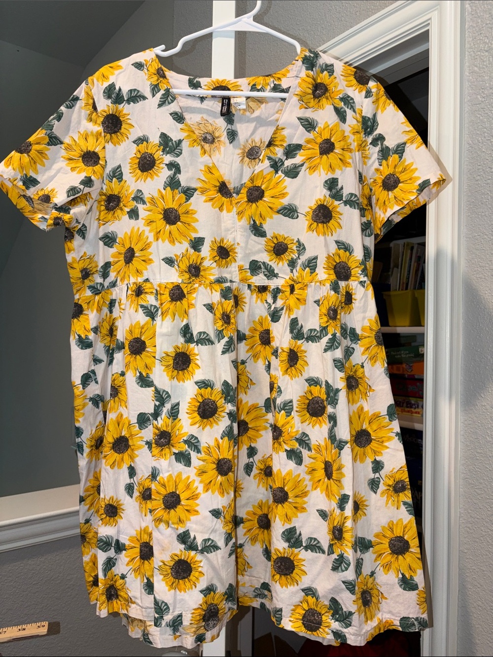 H&M White Sunflower Print Casual Dress - Yellow & Green